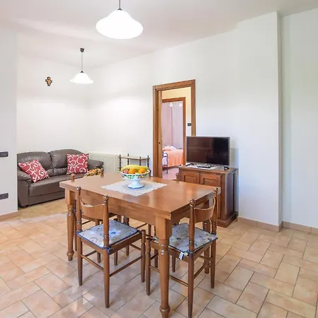 Дом отдыха 2 Bedroom In
